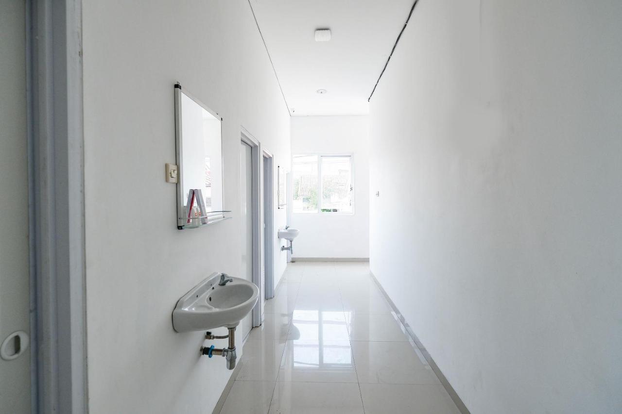Spot On 2026 Arta Residence Semarang Exterior foto